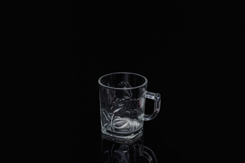 玻璃酒杯的耐热性如何？黄瓜视频在线下载能承受多高温度？